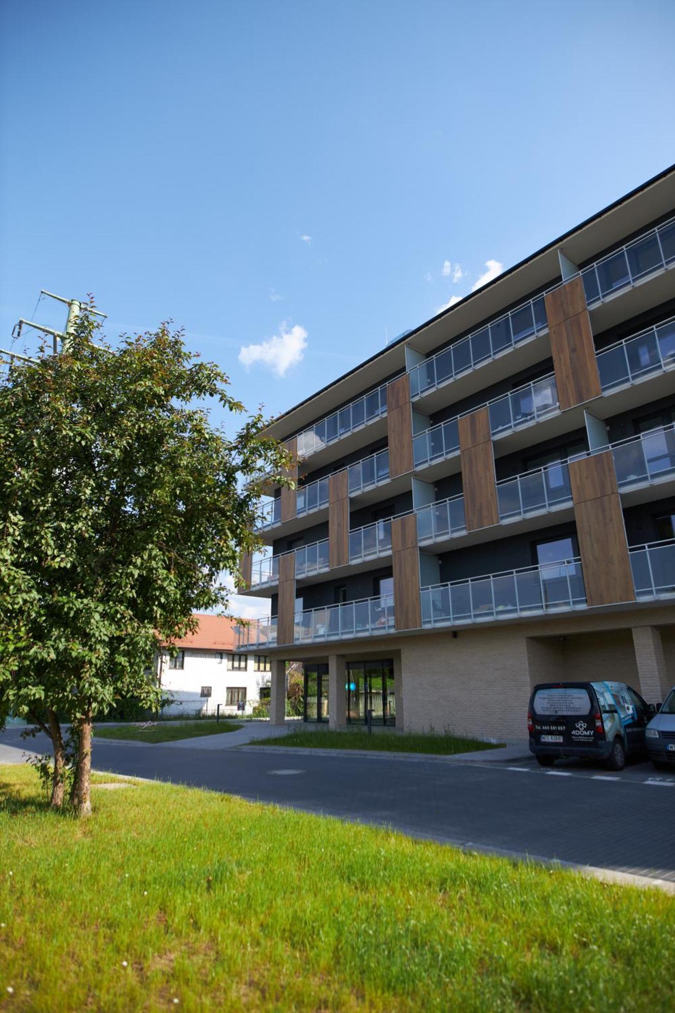 Hello Apartments Pileckiego Варшава Екстериор снимка